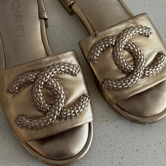Chanel Metallic Gold Lambskin Braided Rope Logo Mule Flats Sandals Slides - Picture 2 of 7
